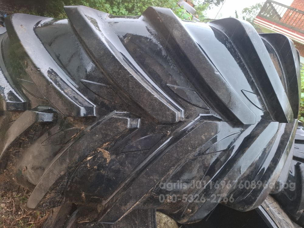  타이어 미쉐린90650 85R 38  뒤우측면