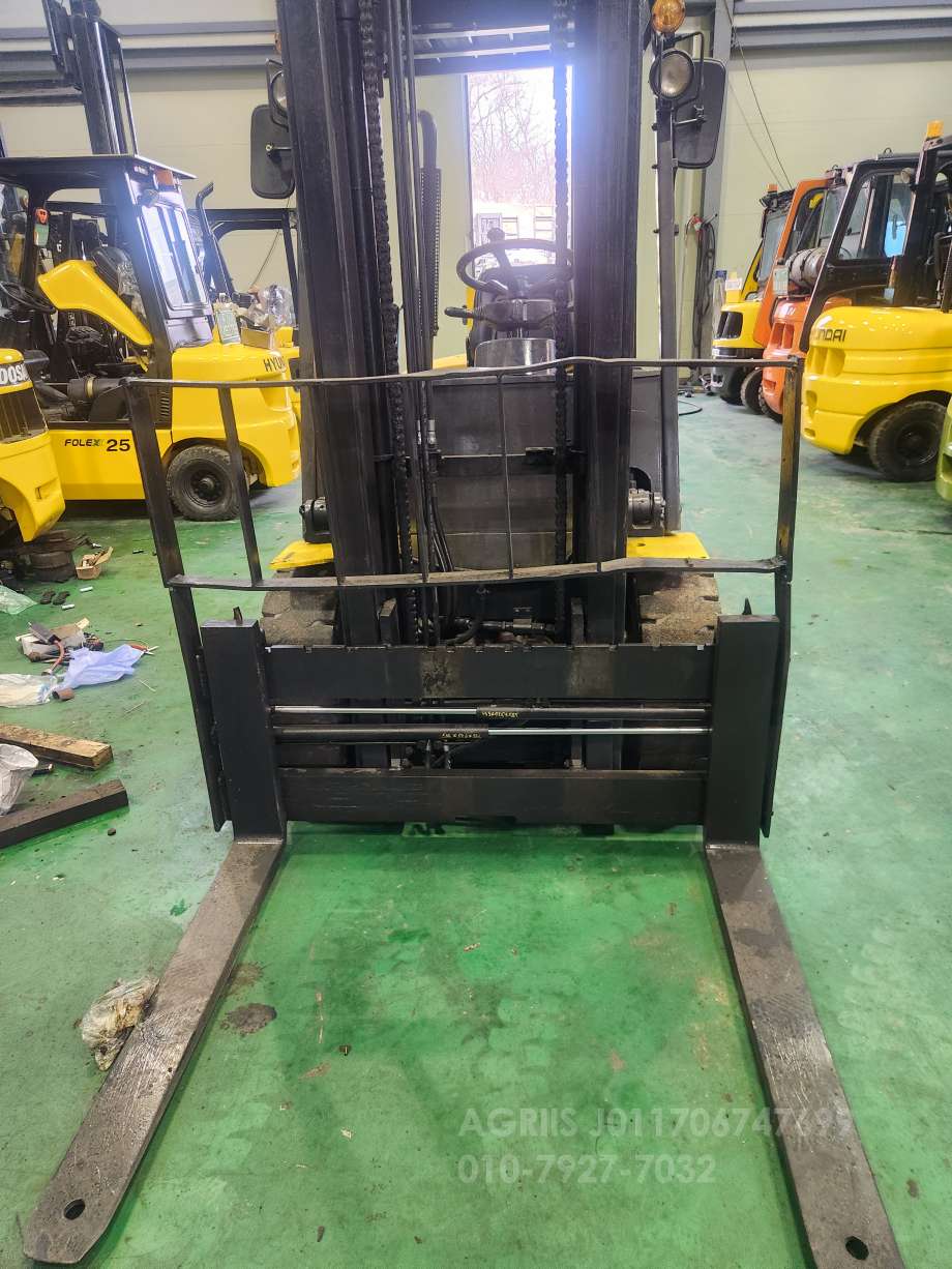  Forklift 현대 3톤 디젤 지게차  엔진내부