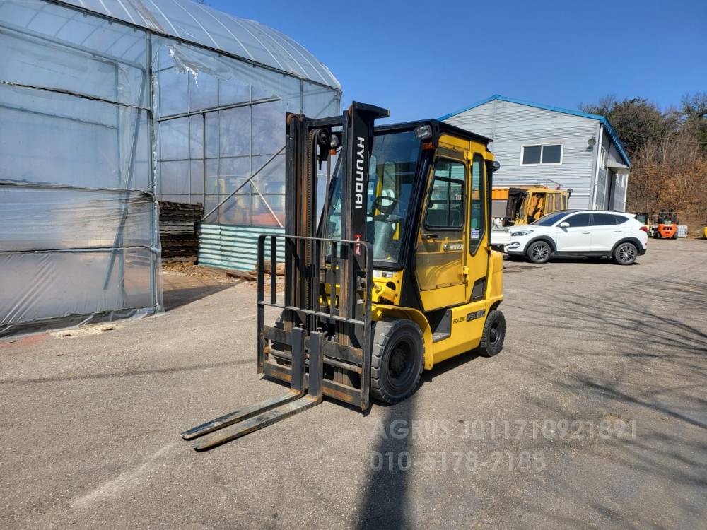 Hyundai Forklift 중고지게차 현대 포렉스 25L-7A  LPG 지게차 자동발캐빈통타이어  운전석