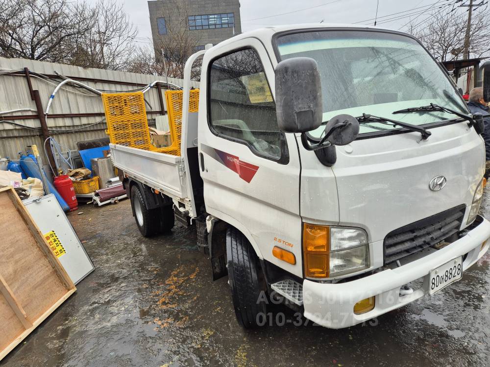 Hyundai Loader 2.5톤 마이티   측면