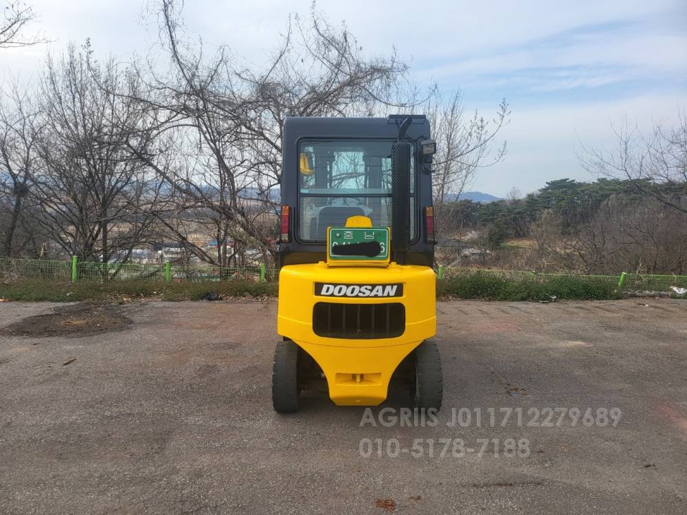 Doosan Forklift 중고지게차 두산 D20S-3 디젤 2톤 지게차  사진 7