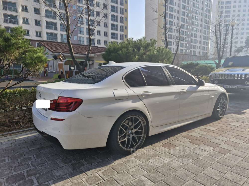   bmw528i승용차  엔진내부