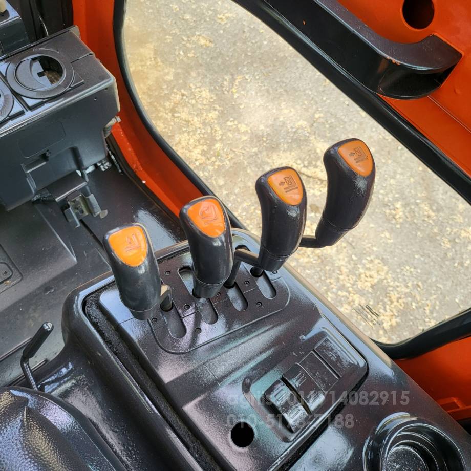 Doosan Forklift 중고지게차 D33S-5 디젤 지게차  3단마스트 편개식자동발 캐빈  사진 7