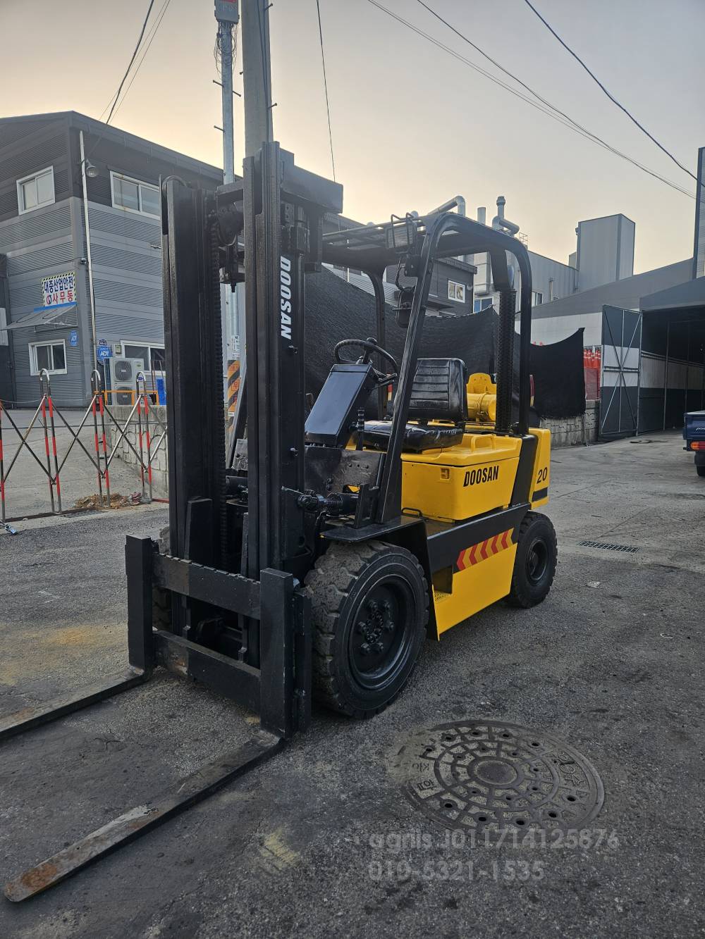 Doosan Forklift 두산 LD2톤중고지게차   앞좌측면