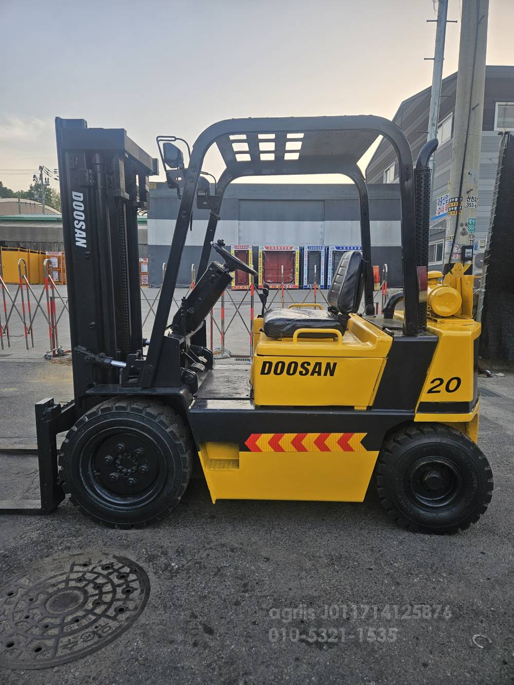 Doosan Forklift 두산 LD2톤중고지게차   뒤우측면