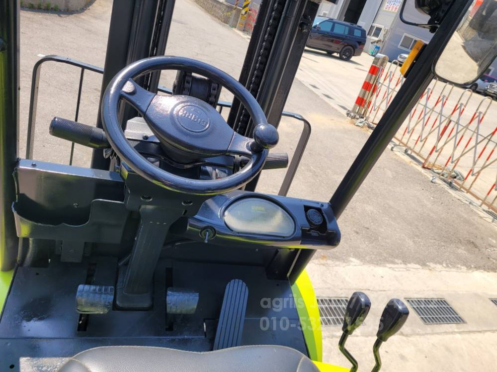 Clark Forklift GTS3.3톤3단마스트중고지게차  사진 9