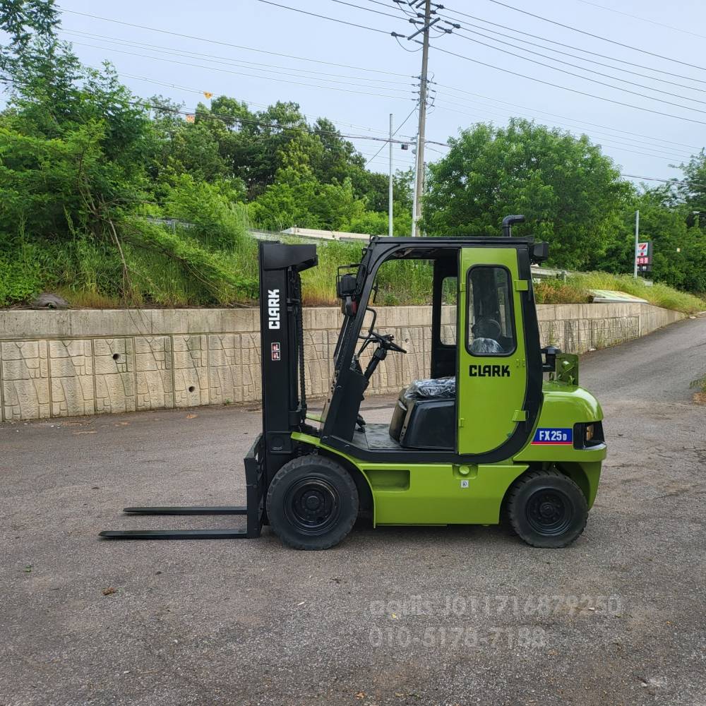 Clark Forklift 중고지게차 클라크 FX25D 디젤 지게차  앞좌측면