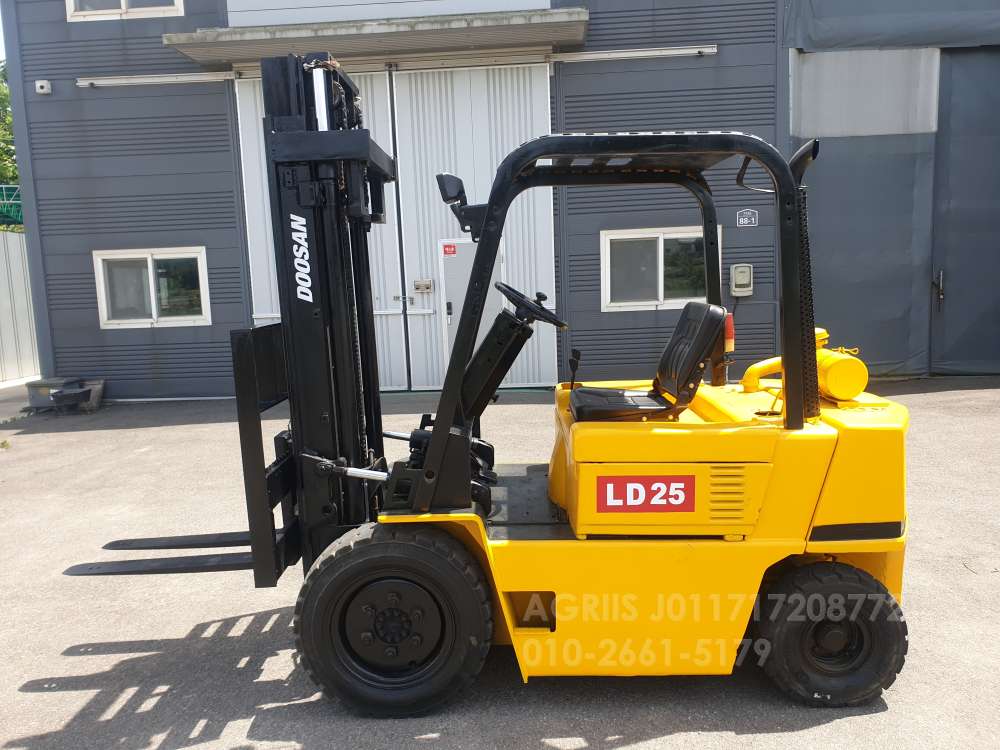 Doosan Forklift LD35S  앞좌측면