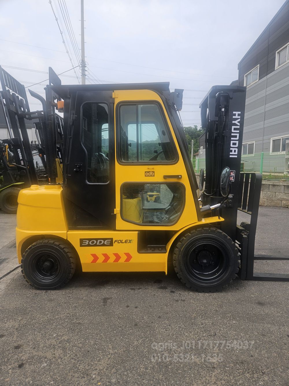 Hyundai Forklift 포렉스2.98톤풀옵션지게차  엔진내부