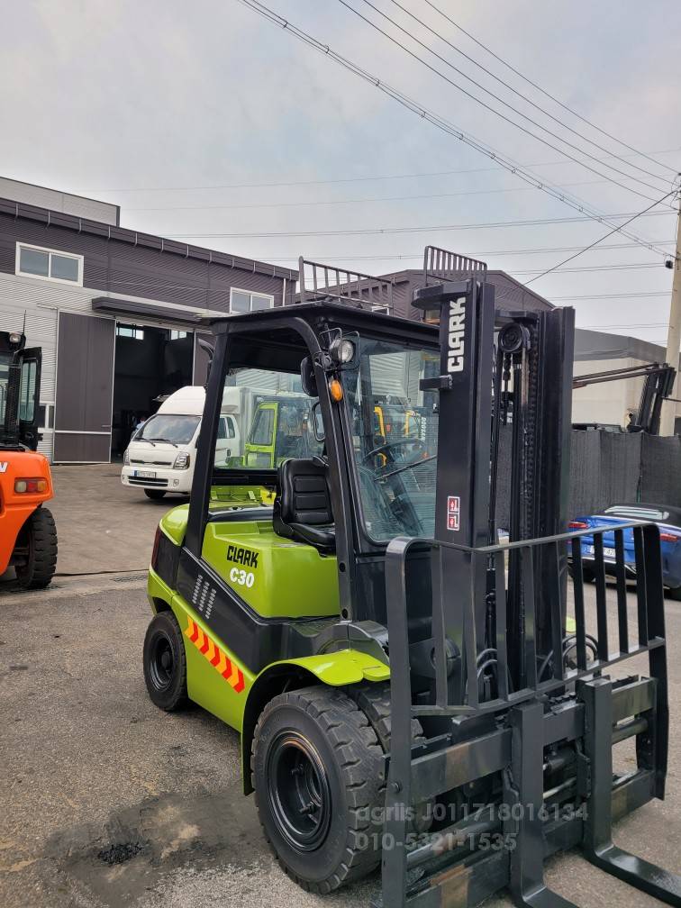  Forklift 3톤중고지게차  운전석