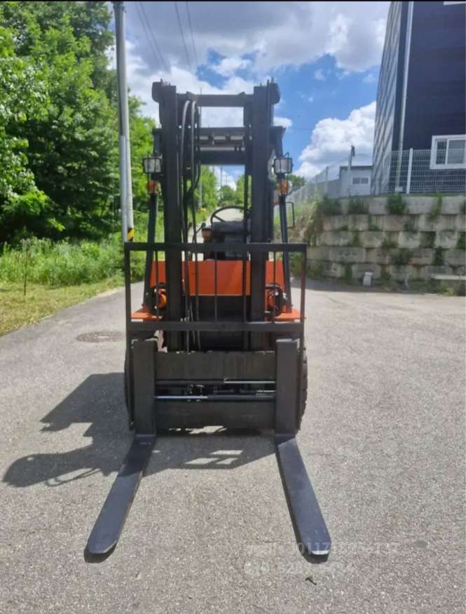 Kukje Forklift 현대 3톤 디젤지게차 자동발 올 통타이어  엔진내부