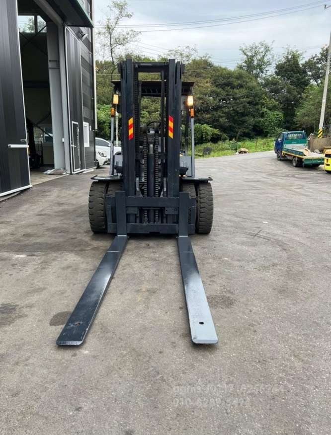 Kukje Forklift 두산 3.5톤 디젤지게차 자동발  뒤우측면