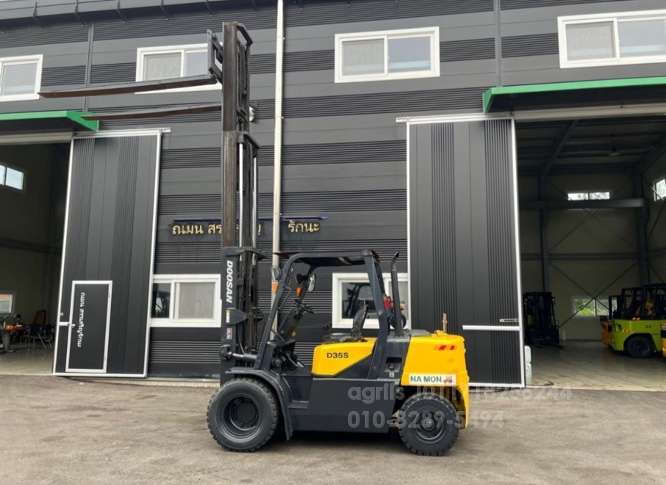 Kukje Forklift 두산 3.5톤 디젤지게차 자동발  엔진내부