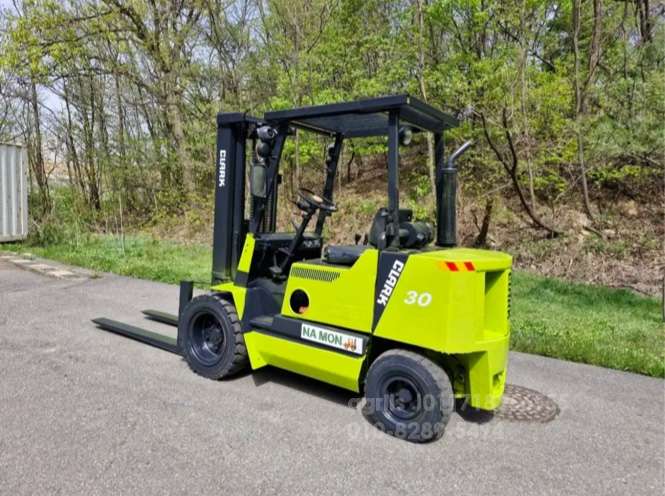 Kukje Forklift 삼성3톤 디젤지게차 3단마스터  앞좌측면