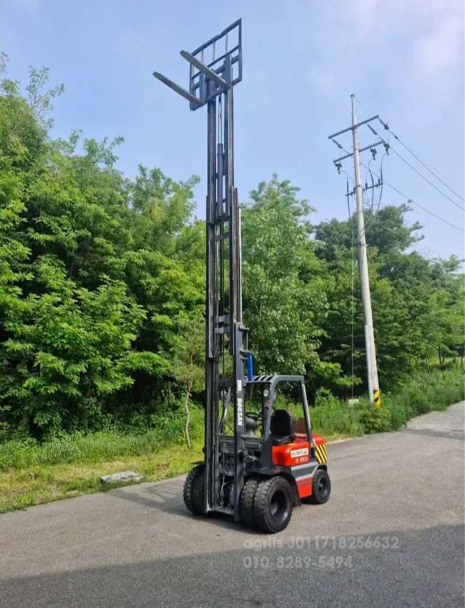 Kukje Forklift 삼익3톤 3단마스타풀옵션 7미터 상승  엔진내부