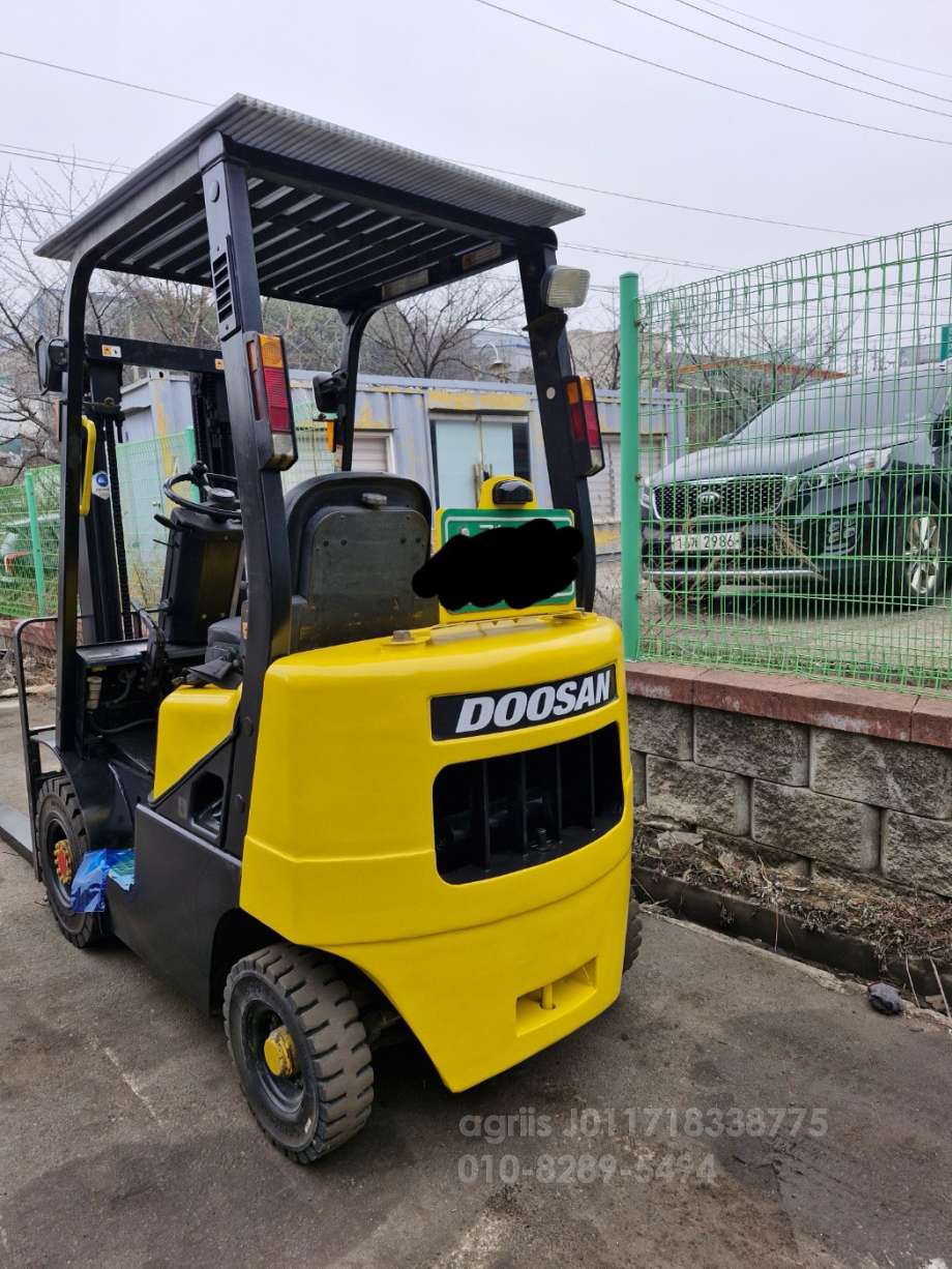 Kukje Forklift 두산1.5톤 디젤지게차   운전석