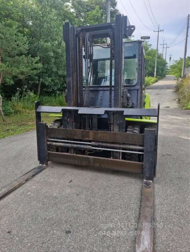 Kukje Forklift 삼성5톤디젤지게차 자동발 캐빈  뒤우측면