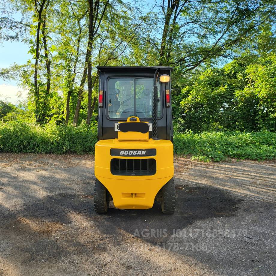 Doosan Forklift 중고지게차 두산25S-3 디젤 2.5톤 3단 지게차3스풀ㆍ사이드쉬프트  사진 6