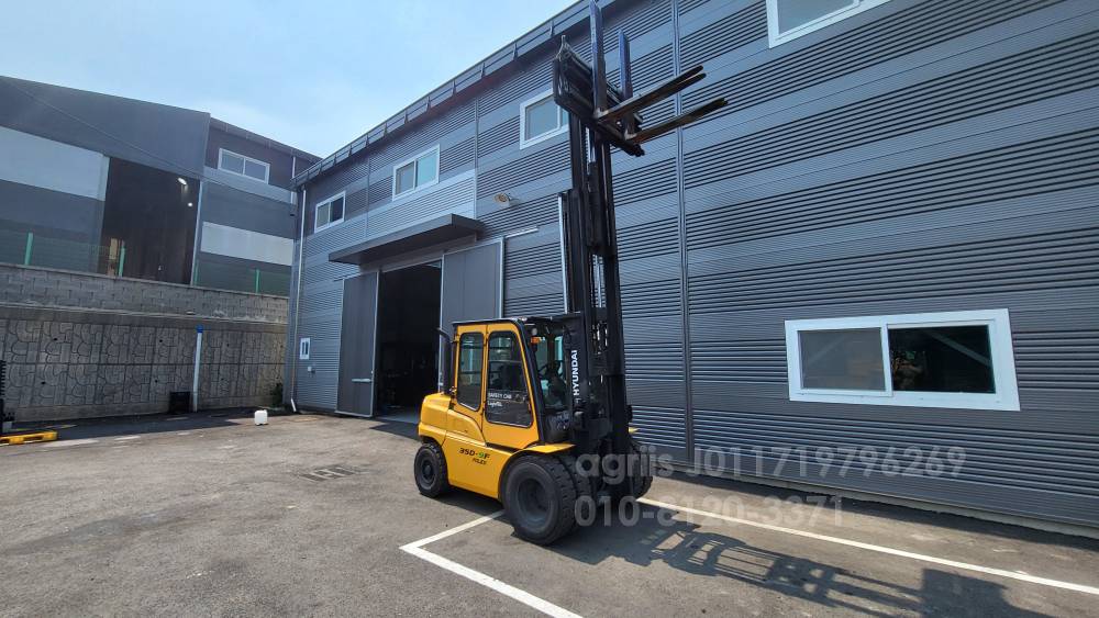 Hyundai Forklift 현대 3.5톤 3단 풀옵션 2018년식 더블타이어  앞좌측면