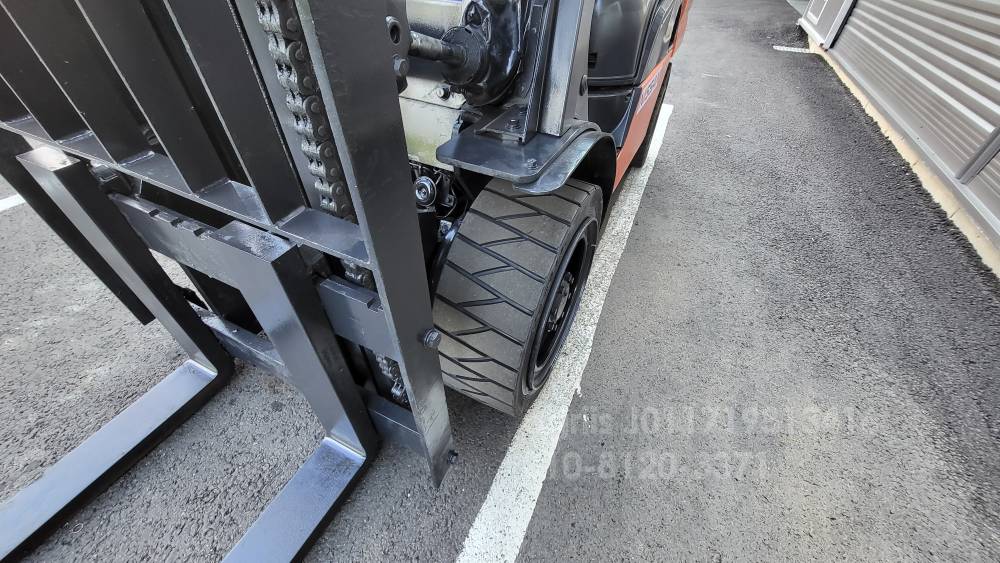 Nissan Forklift 닛산 3톤 디젤지게차  엔진내부