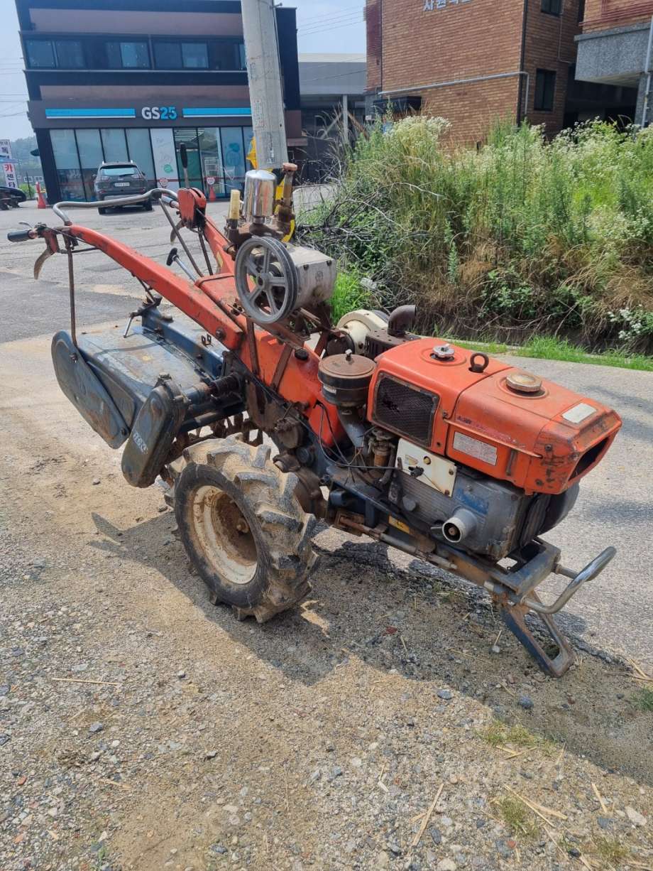 Daedong Power Tiller DT10 (10hp) 앞좌측면