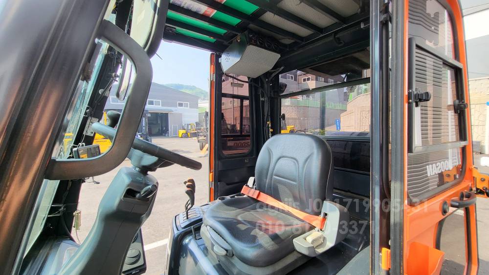 Doosan Forklift 두산 3톤 자동발 2016년식 에어컨 히터  사진 6