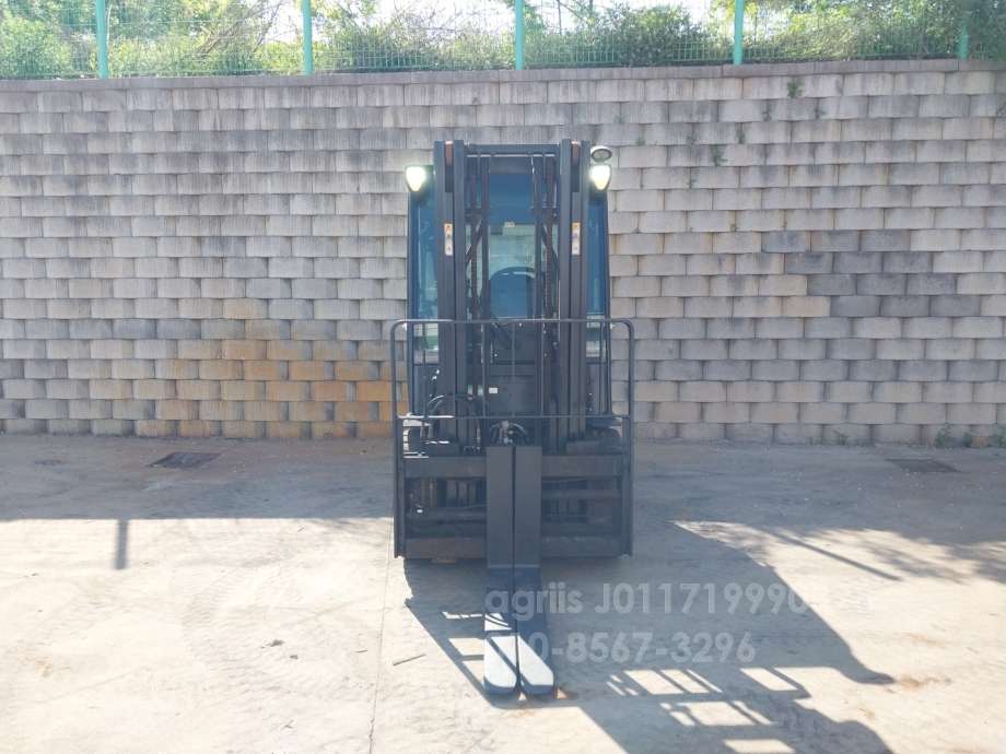 Doosan Forklift  D30S-7  측면