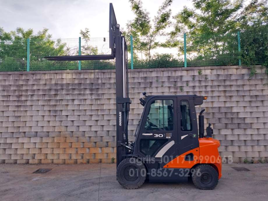 Doosan Forklift D30S-7  엔진내부