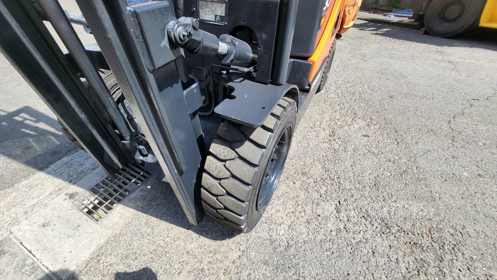 Doosan Forklift 두산 3톤 3단마스트 D30S-5  사진 7