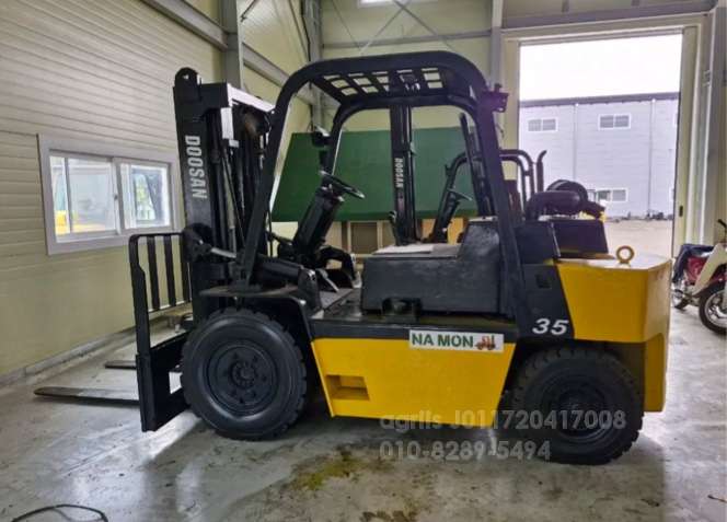 Kukje Forklift 두산3.5톤디젤  앞좌측면