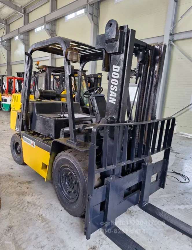 Kukje Forklift 두산3.5톤디젤  측면