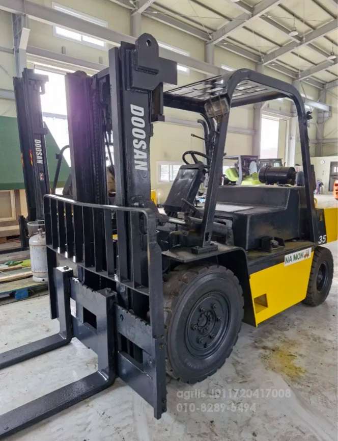 Kukje Forklift 두산3.5톤디젤  운전석