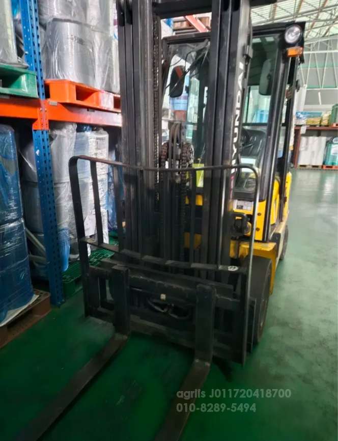 Kukje Forklift 현대포렉스2.5톤3단마스타사이드쉬프트  앞좌측면