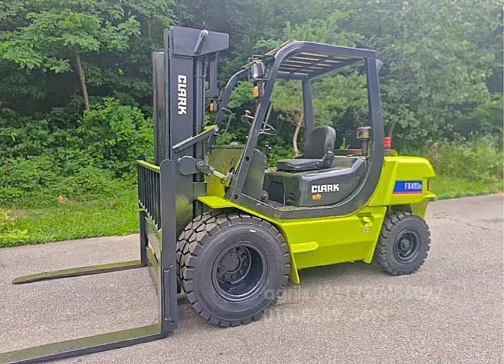 Kukje Forklift 삼성4.5톤 디젤 습식브레이크  측면