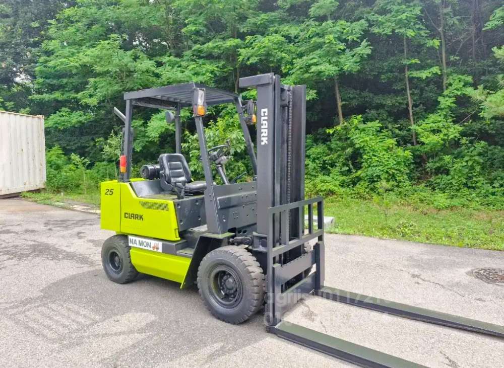  Forklift 삼성클락 2.5톤 디젤  앞좌측면