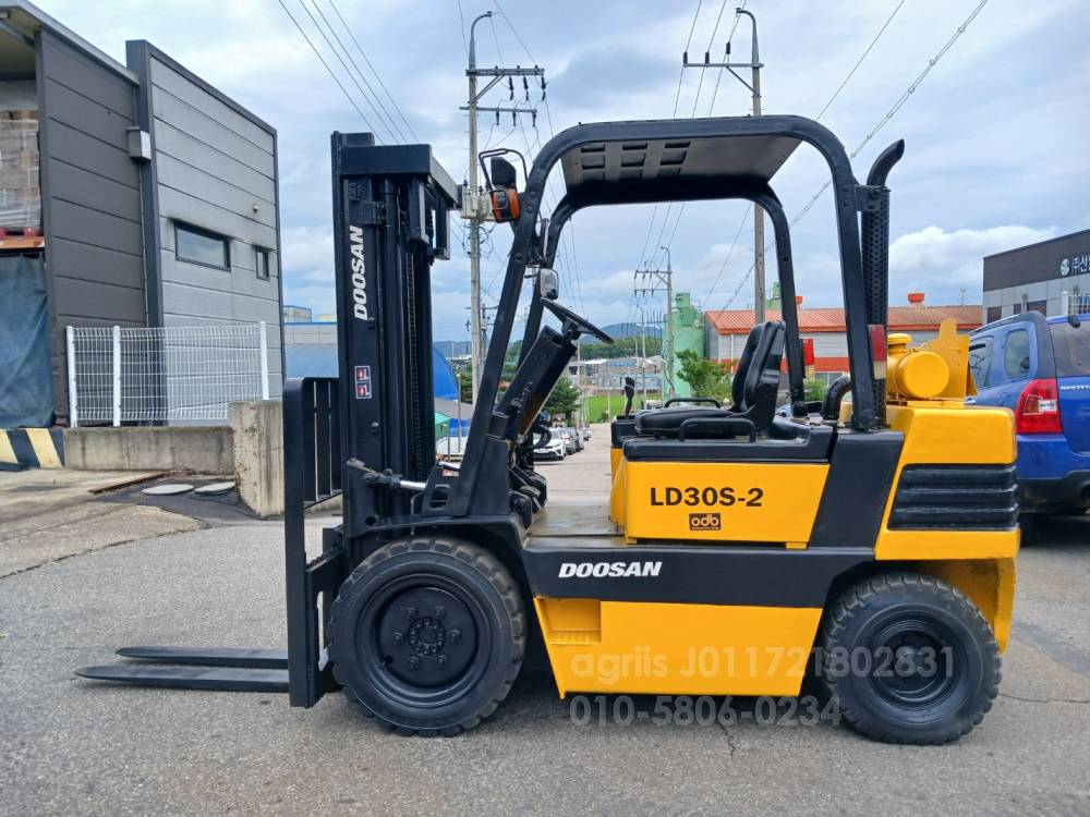 Doosan Forklift LD3톤 습식 지게차  사진 7