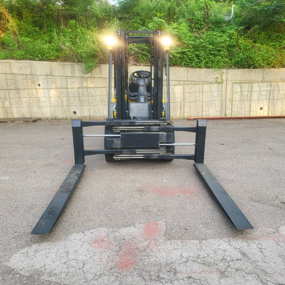 Doosan Forklift 중고지게차 두산 D30S-3 디젤 3톤 지게차 양개식와이드자동발.덧발  엔진내부