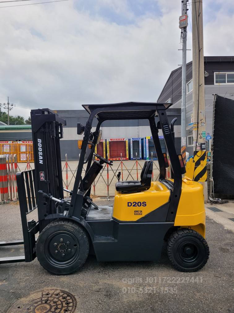 Doosan Forklift 두산 D20S-3중고지게차   뒤우측면