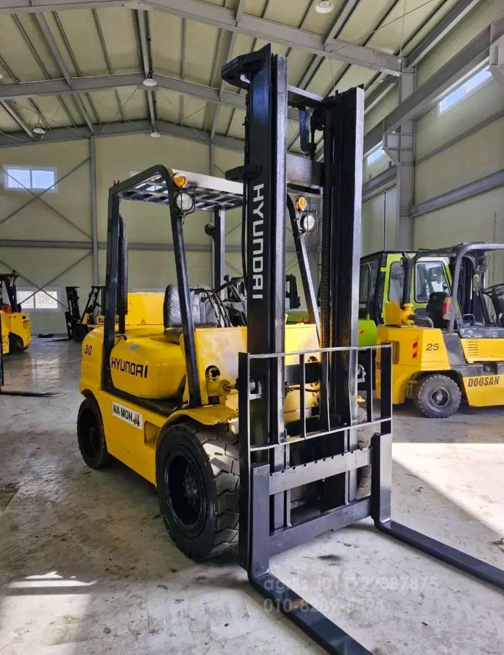 Hyundai Forklift 현대3톤 하이마스타4미터상승 디젤지게차  앞좌측면