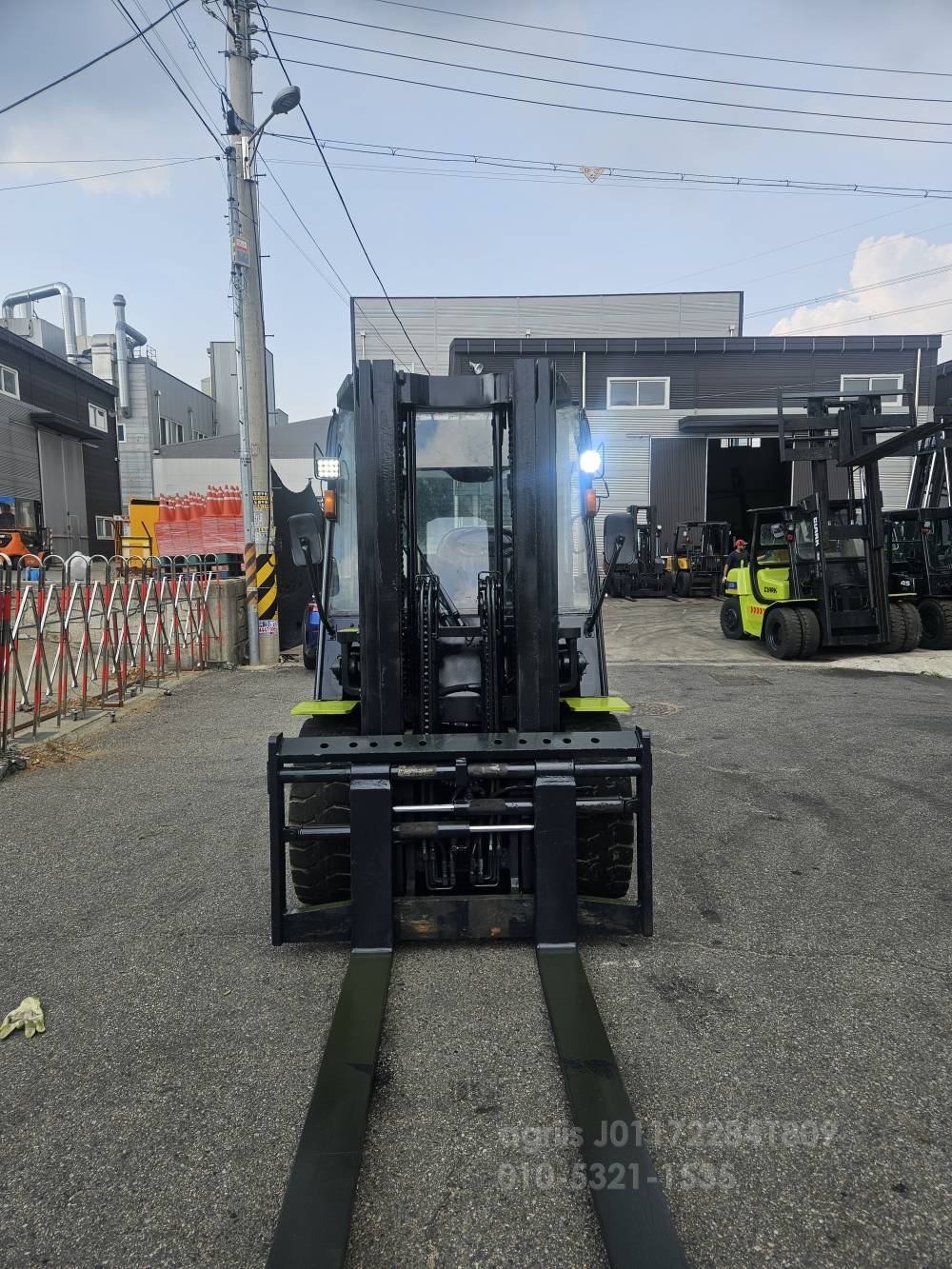  Forklift 삼성C45K듀얼3단중고지게차  뒤우측면