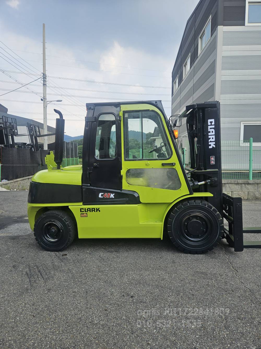  Forklift 삼성C45K듀얼3단중고지게차  운전석