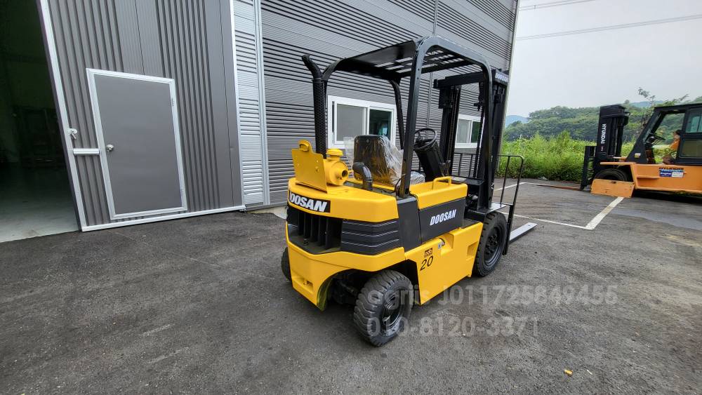 Doosan Forklift LD20S-2  측면