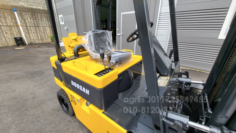 Doosan Forklift LD20S-2  운전석