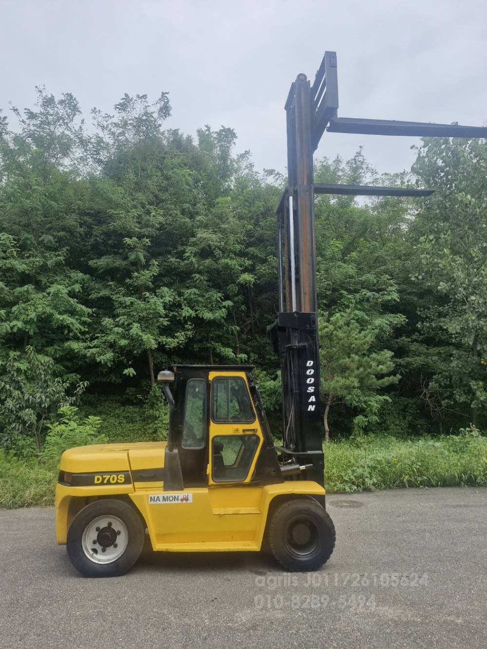 Doosan Forklift 두산7톤 3단마스타자동발 디젤지게차  운전석