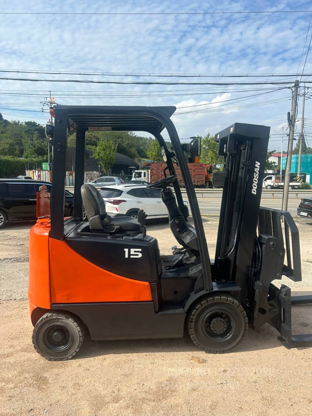 Doosan Forklift 두산 지게차 1.5톤 3단 힌지드 D15S-5  사진 6