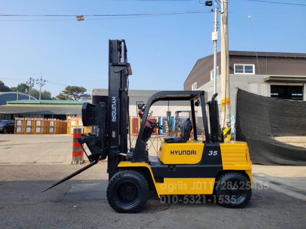 Hyundai Forklift 현대HR3.5톤하이힌지드중고지게차  뒤우측면