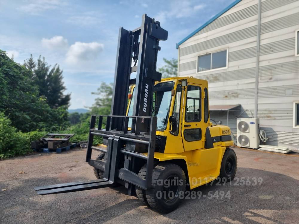 Doosan Forklift 두산5톤 하이마스타 자동발 디젤지게차  운전석