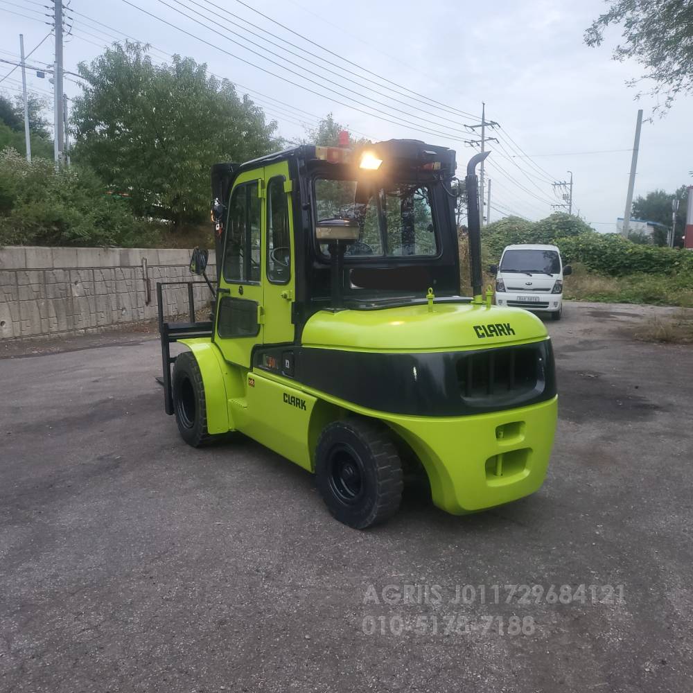 Clark Forklift 중고지게차 클라크 C50K 5톤 3단 지게차더블타이어.자동발.덧발.냉난방.후방   운전석