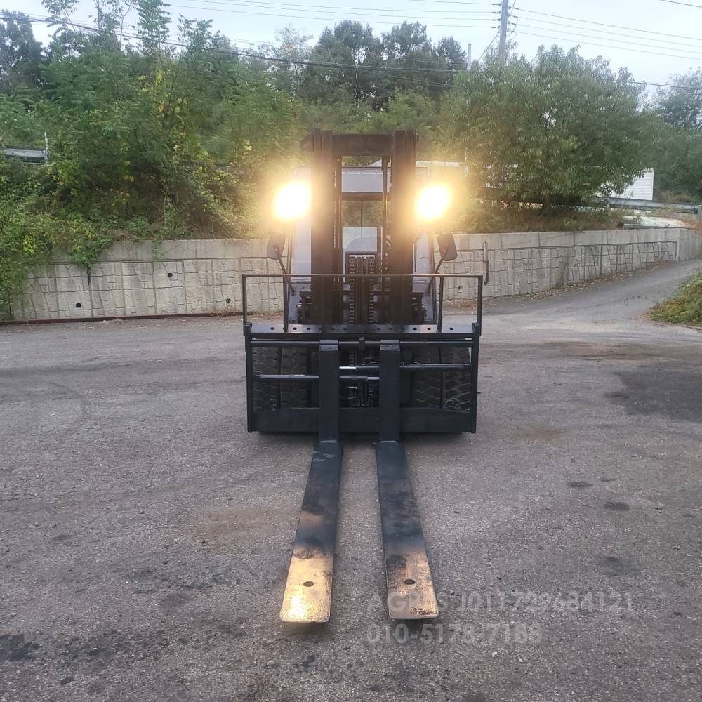 Clark Forklift 중고지게차 클라크 C50K 5톤 3단 지게차더블타이어.자동발.덧발.냉난방.후방   사진 7