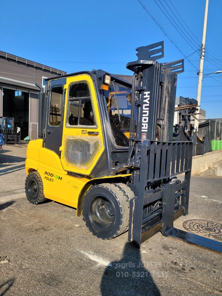 Hyundai Forklift 현대포렉스30D-9H 풀옵션지게차  운전석